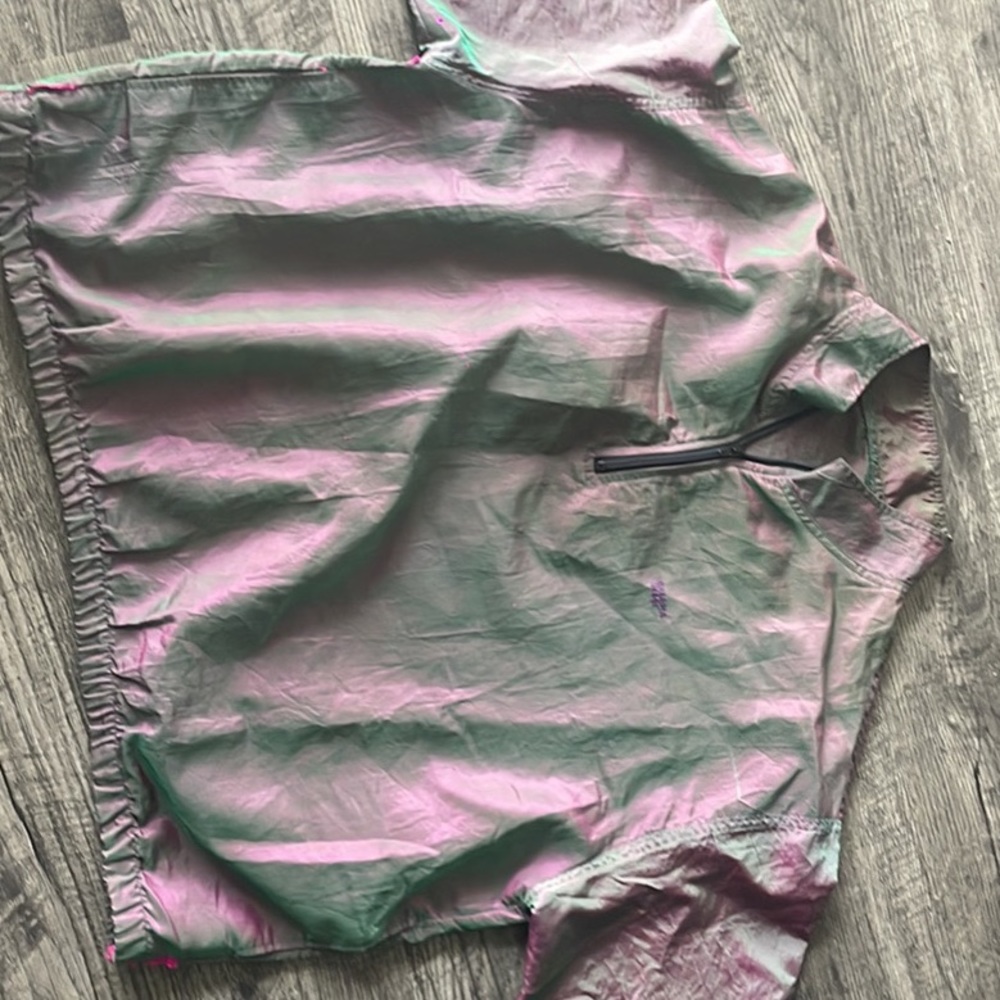 UNISEX L/XL
Duochrome green&purple—last pic with flash shows reflectivity